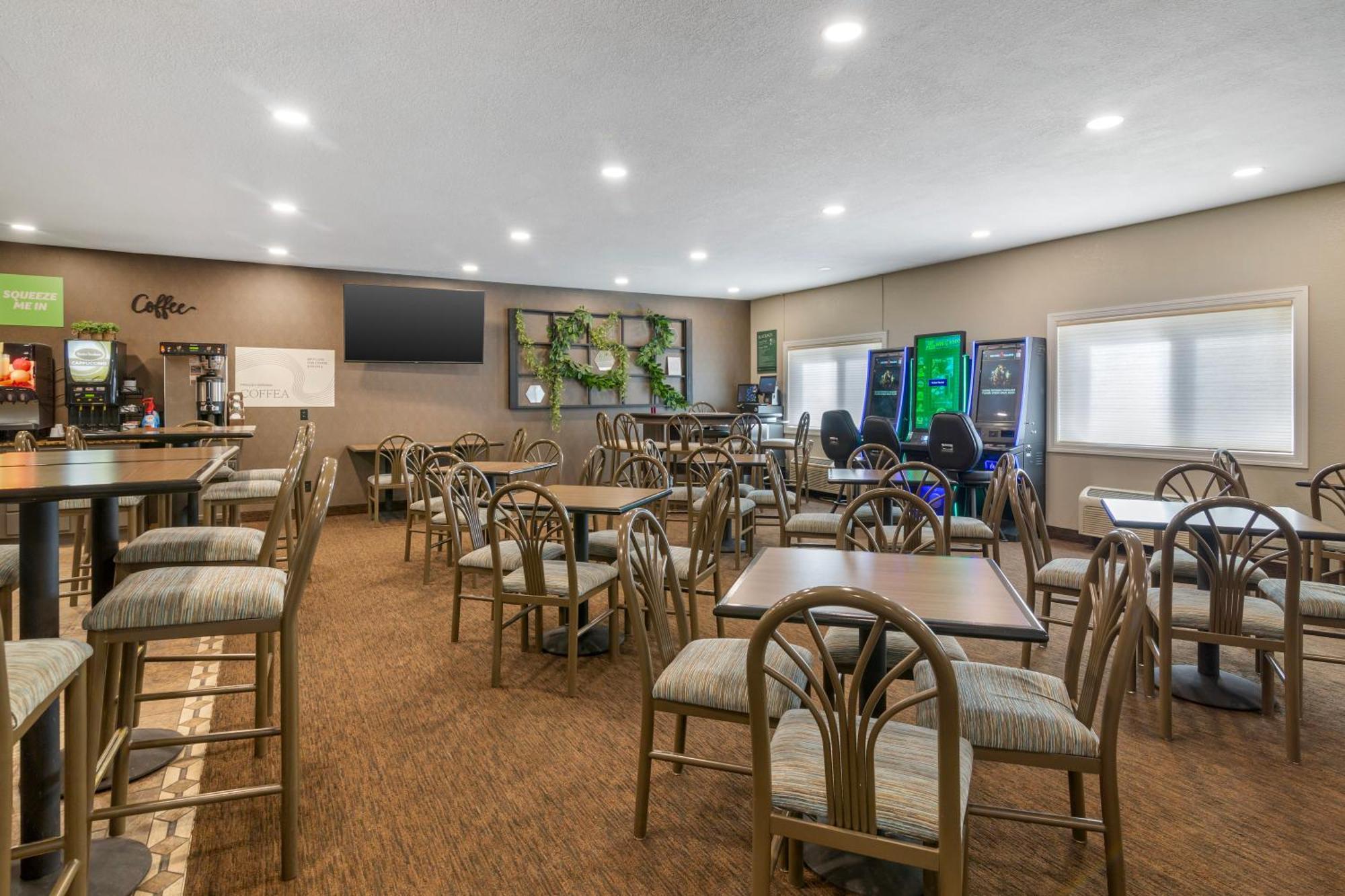 Everspring Suites Бисмарк Экстерьер фото